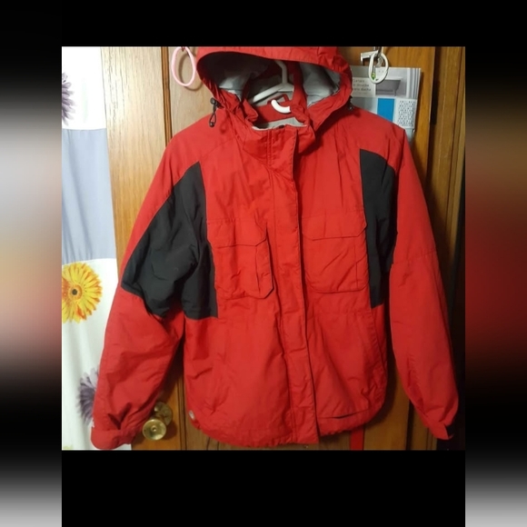 Women's Medium Outer Boundary Light Coat Fully Loaded - Picture 11 of 12